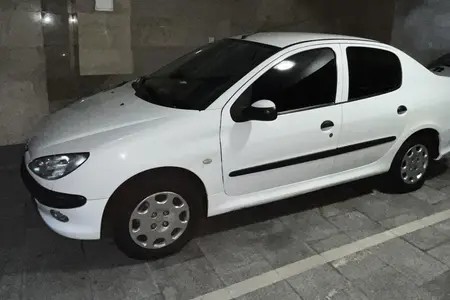 پژو ۲۰۶ صندوق دار v8 - 1396