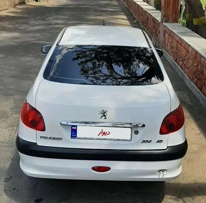 پژو ۲۰۶ صندوق دار v8 - 1398