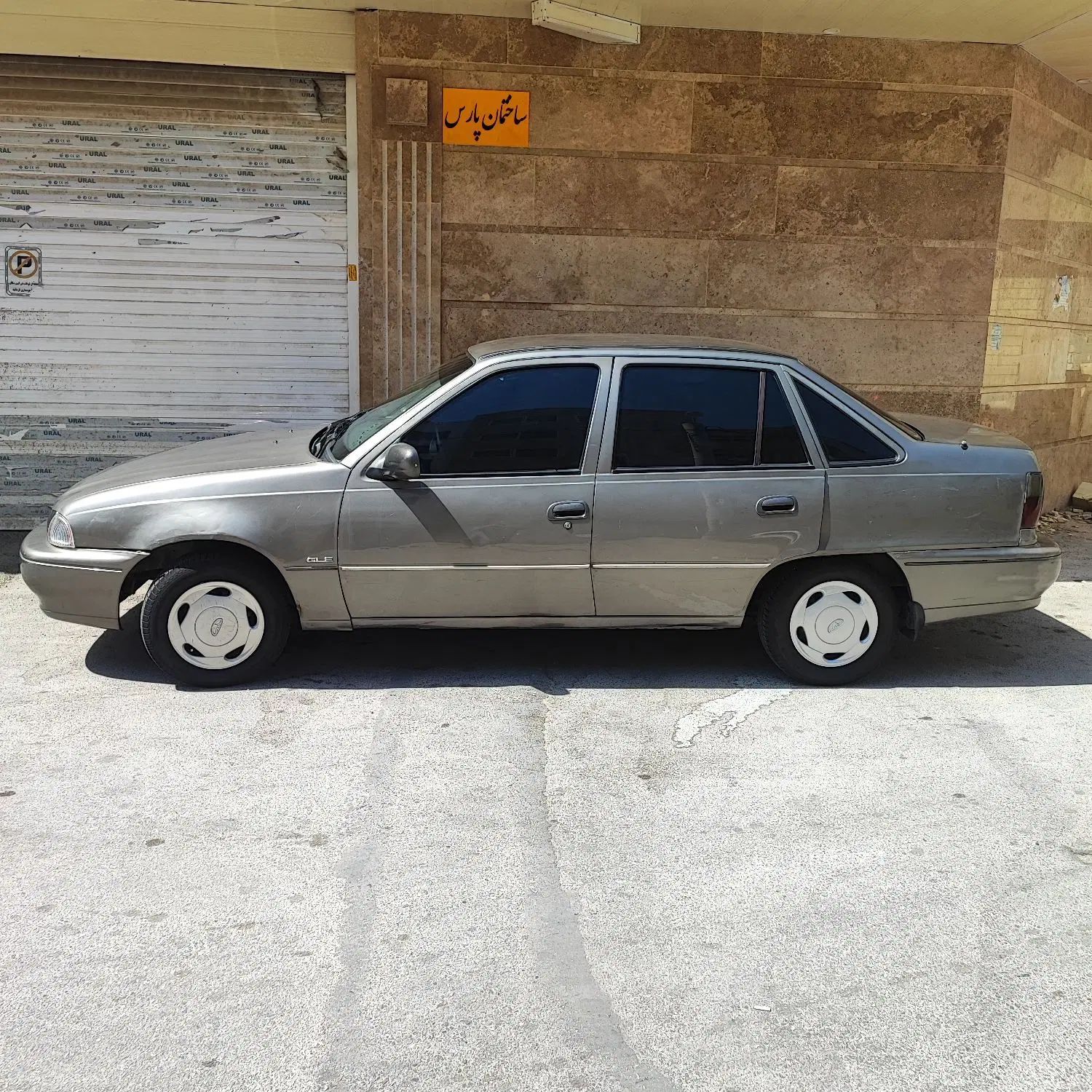 دوو سیلو سدان - 1380