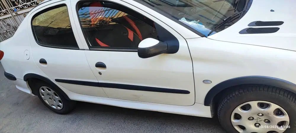 پژو ۲۰۶ صندوق دار v8 - 1394
