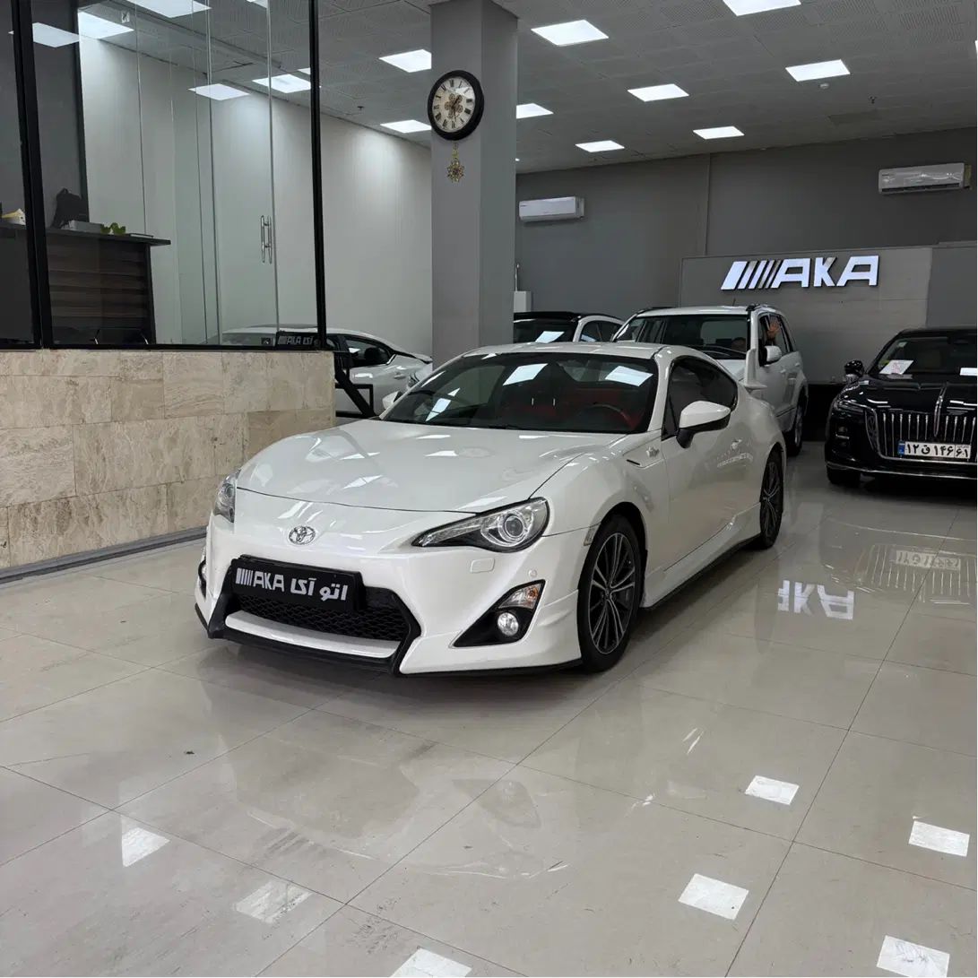 تویوتا GT 86 اتومات آپشنال - 2014