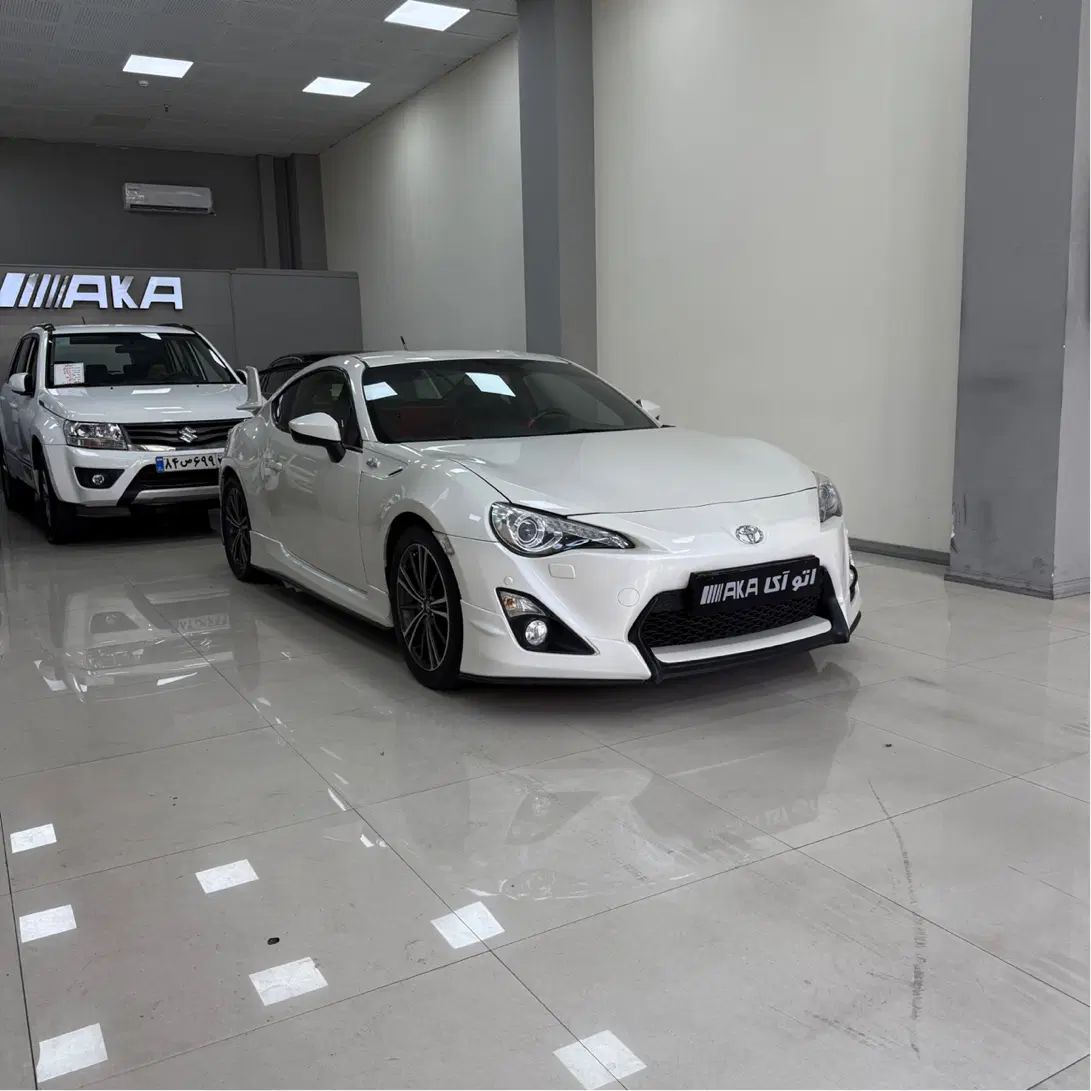 تویوتا GT 86 اتومات آپشنال - 2014