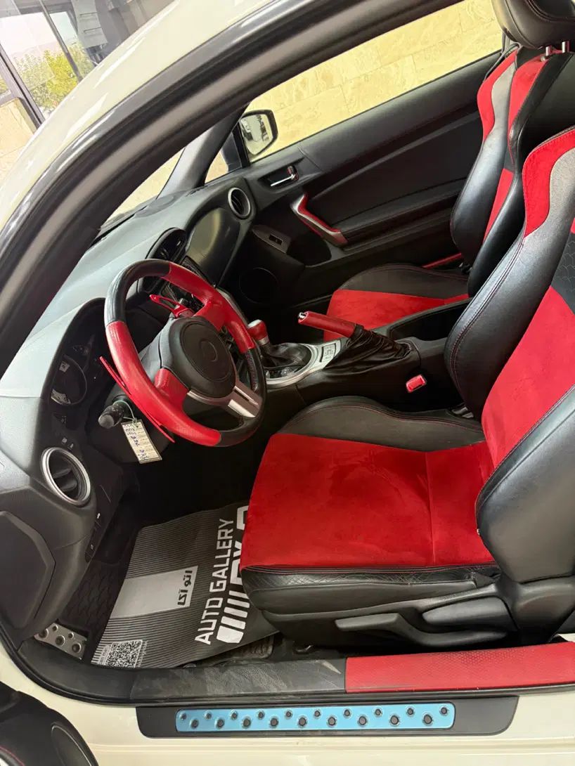تویوتا GT 86 اتومات آپشنال - 2014