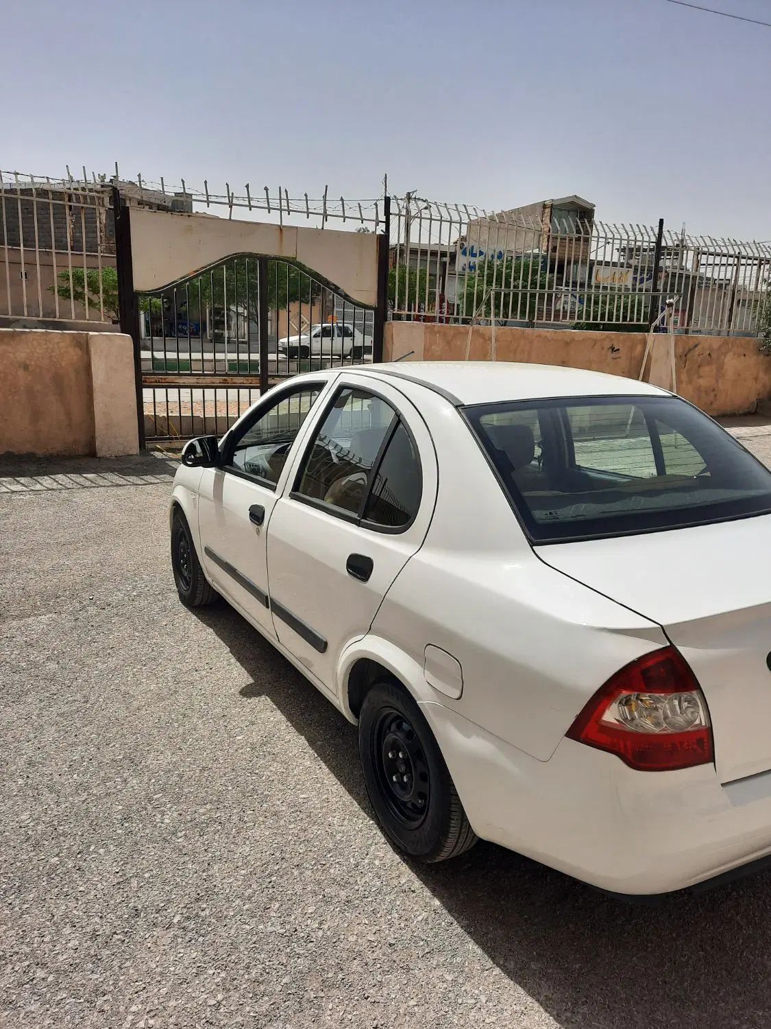 تیبا صندوق دار EX - 1395