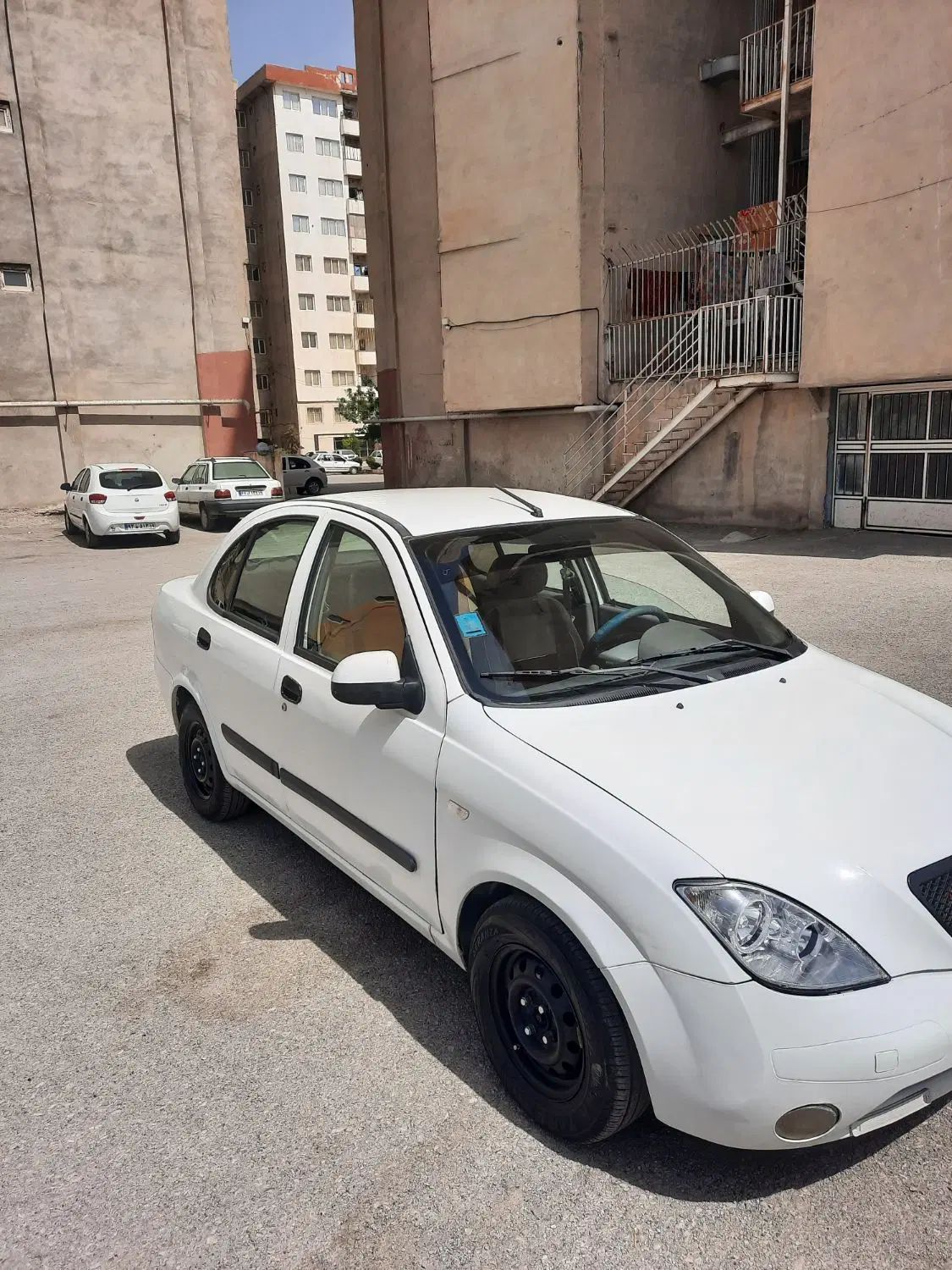 تیبا صندوق دار EX - 1395