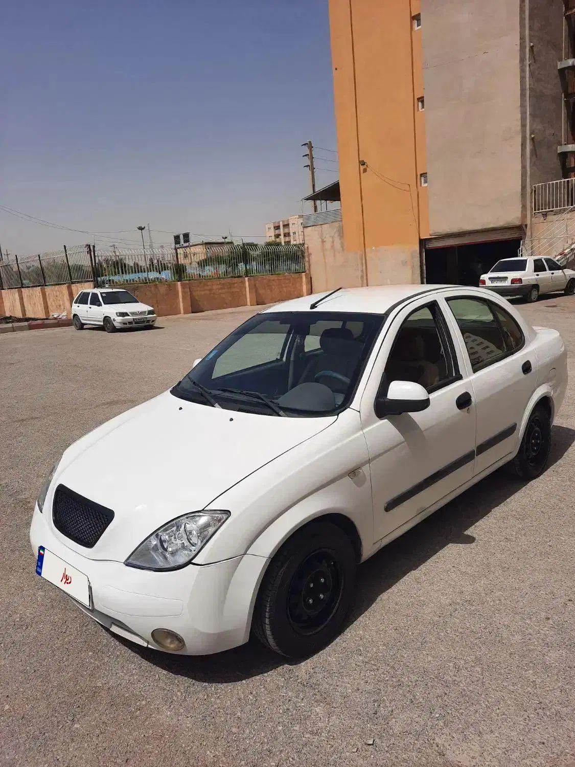 تیبا صندوق دار EX - 1395