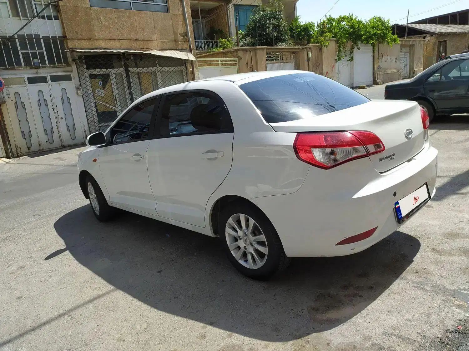 ام وی ام 315 صندوقدار اسپرت دنده‌ای - 1395