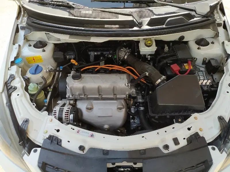 ام وی ام 315 صندوقدار اسپرت دنده‌ای - 1395