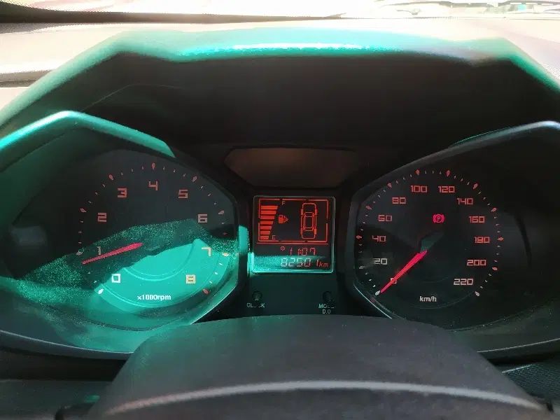 ام وی ام 315 صندوقدار اسپرت دنده‌ای - 1395