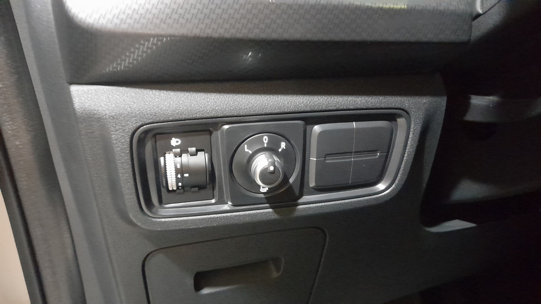 کی ام سی X5 ۱.۵ لیتر توربو - 1403