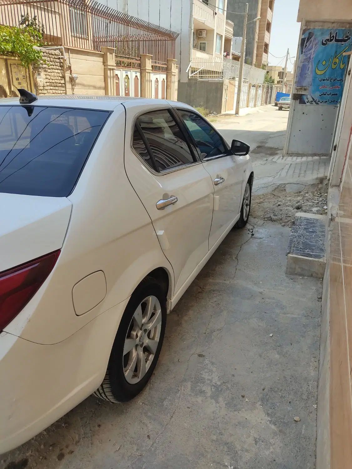 دنا پلاس توربو 6 دنده - 1401