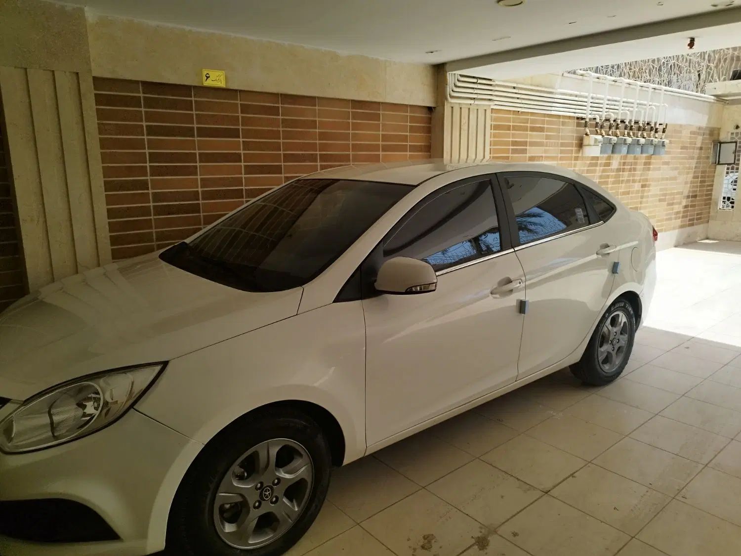 جک J4 اتوماتیک ساده - 1401