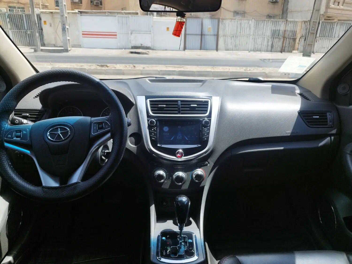 جک J4 اتوماتیک ساده - 1401