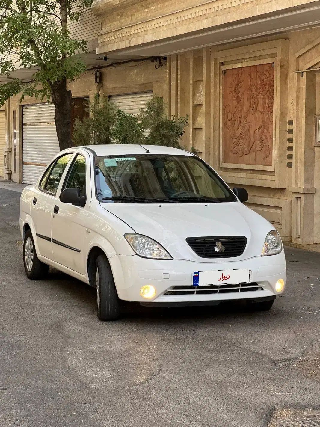 تیبا صندوق دار SX - 1401