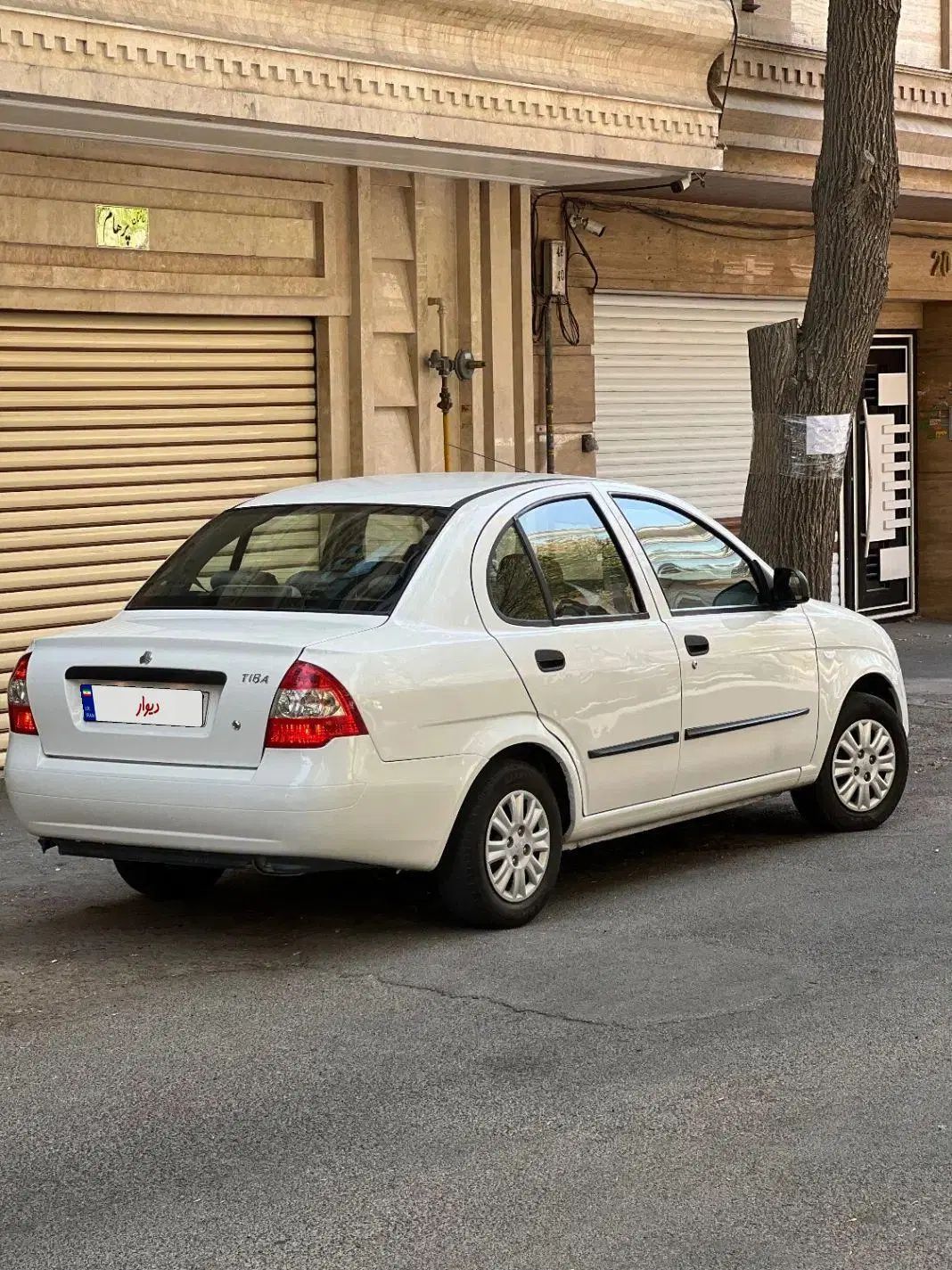تیبا صندوق دار SX - 1401