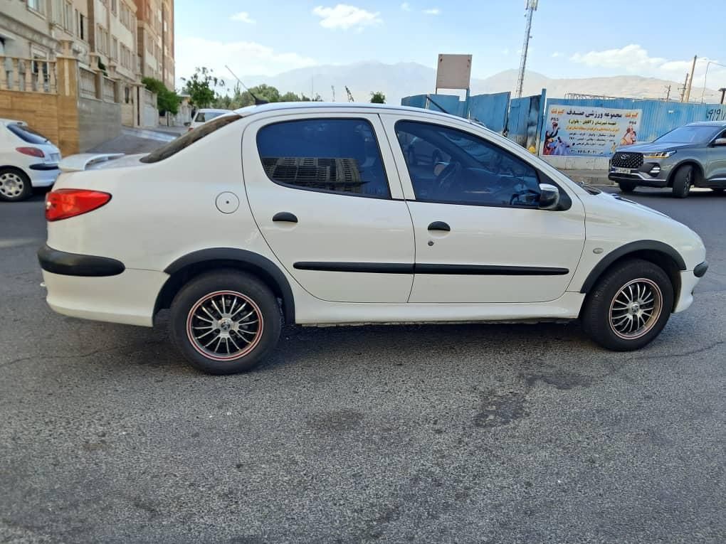 خودرو پژو، ۲۰۶ صندوق دار آگهی ann_20122216
