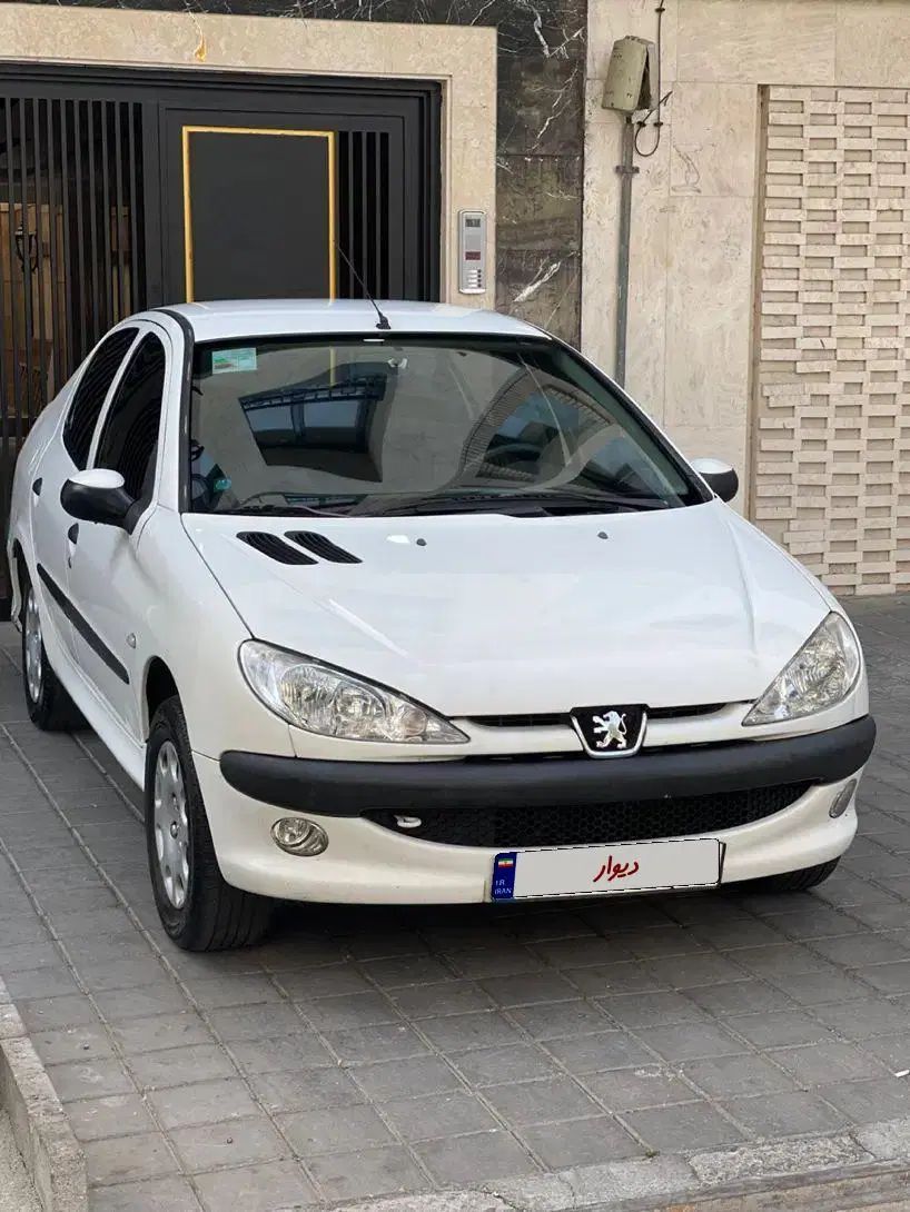 پژو ۲۰۶ صندوق دار v8 - 1393
