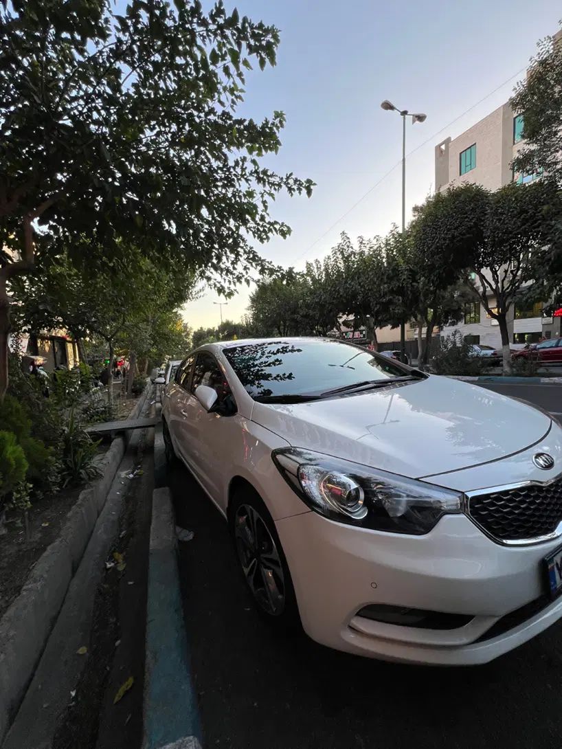 کیا سراتو 2.0 لیتر اتوماتیک GT لاین - 2015