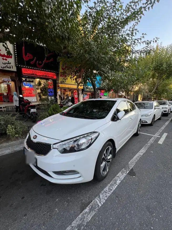کیا سراتو 2.0 لیتر اتوماتیک GT لاین - 2015