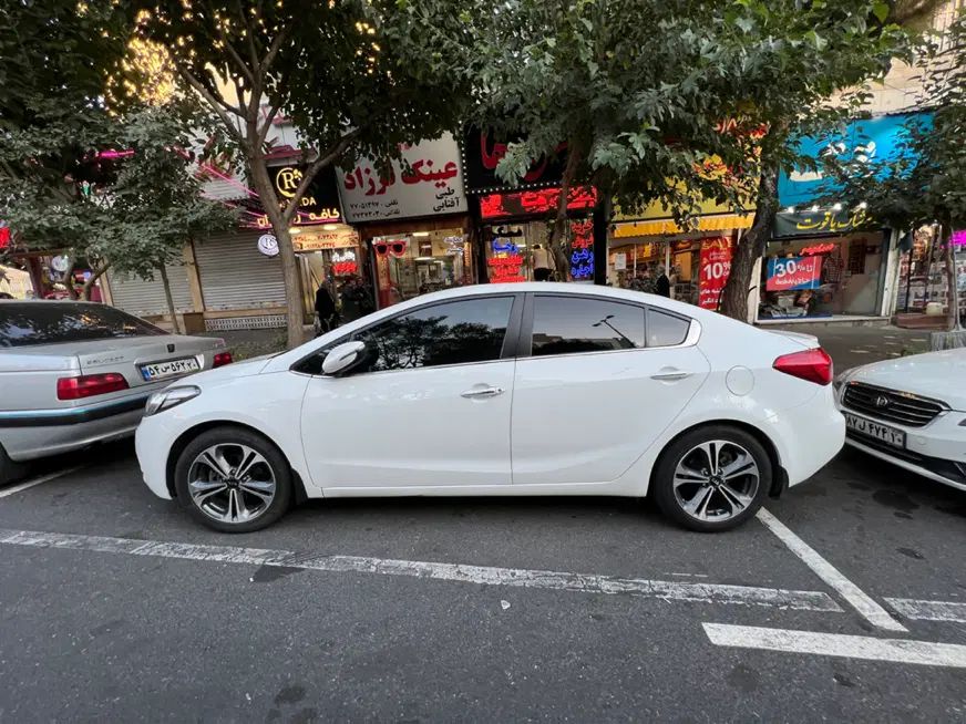کیا سراتو 2.0 لیتر اتوماتیک GT لاین - 2015
