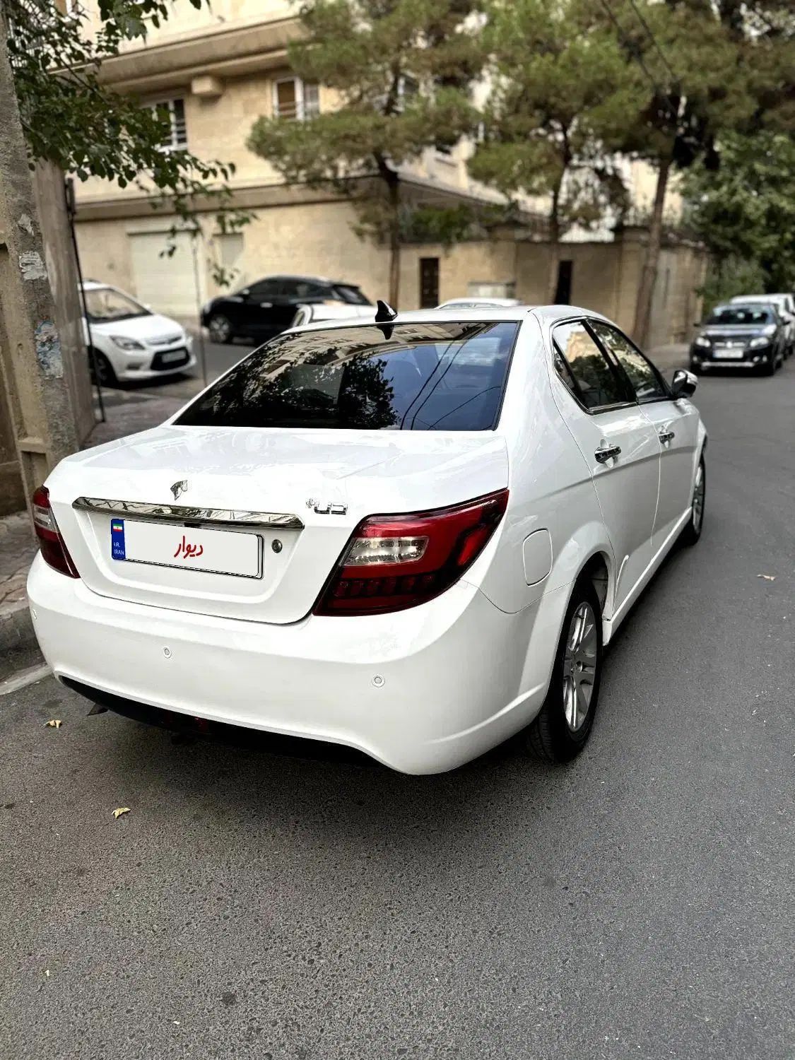دنا پلاس تیپ ۲ سانروف ۴ ایربگ - 1401