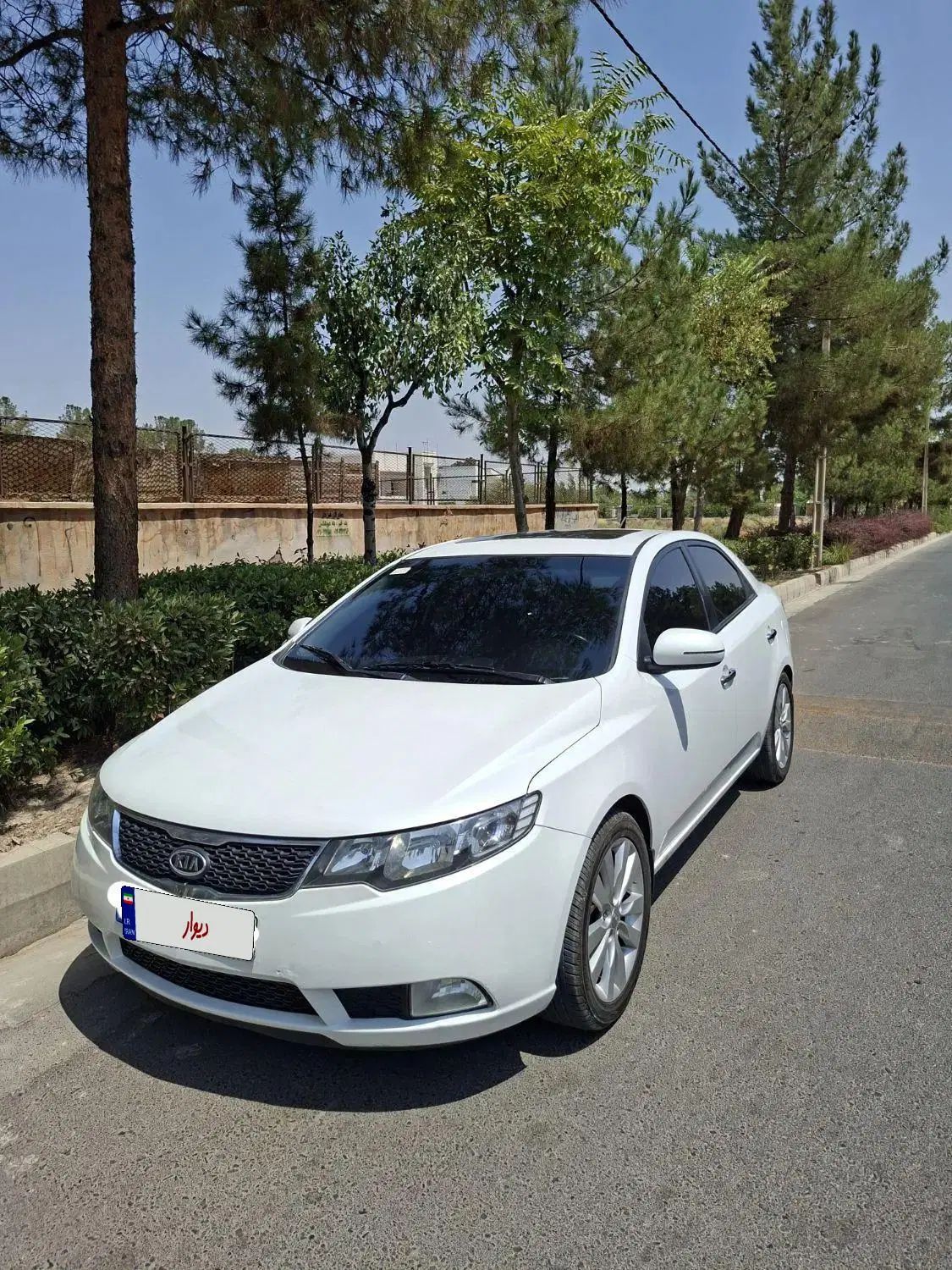 کیا سراتو 2.0 لیتر اتوماتیک GT لاین - 2012