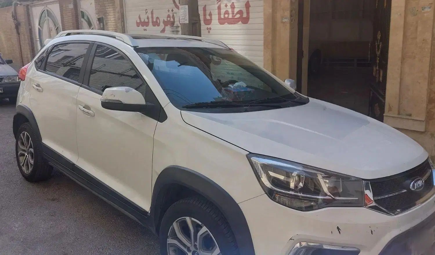 خودرو ام وی ام، X22 آگهی ann_20123356
