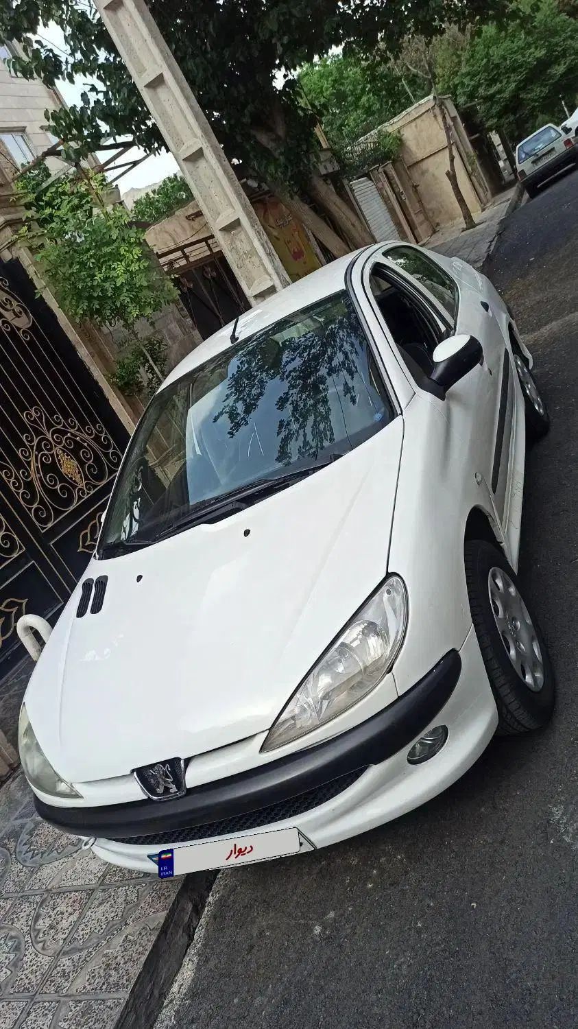 پژو ۲۰۶ صندوق دار v8 - 1390