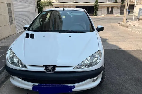 پژو ۲۰۶ صندوق دار v8 - 1398