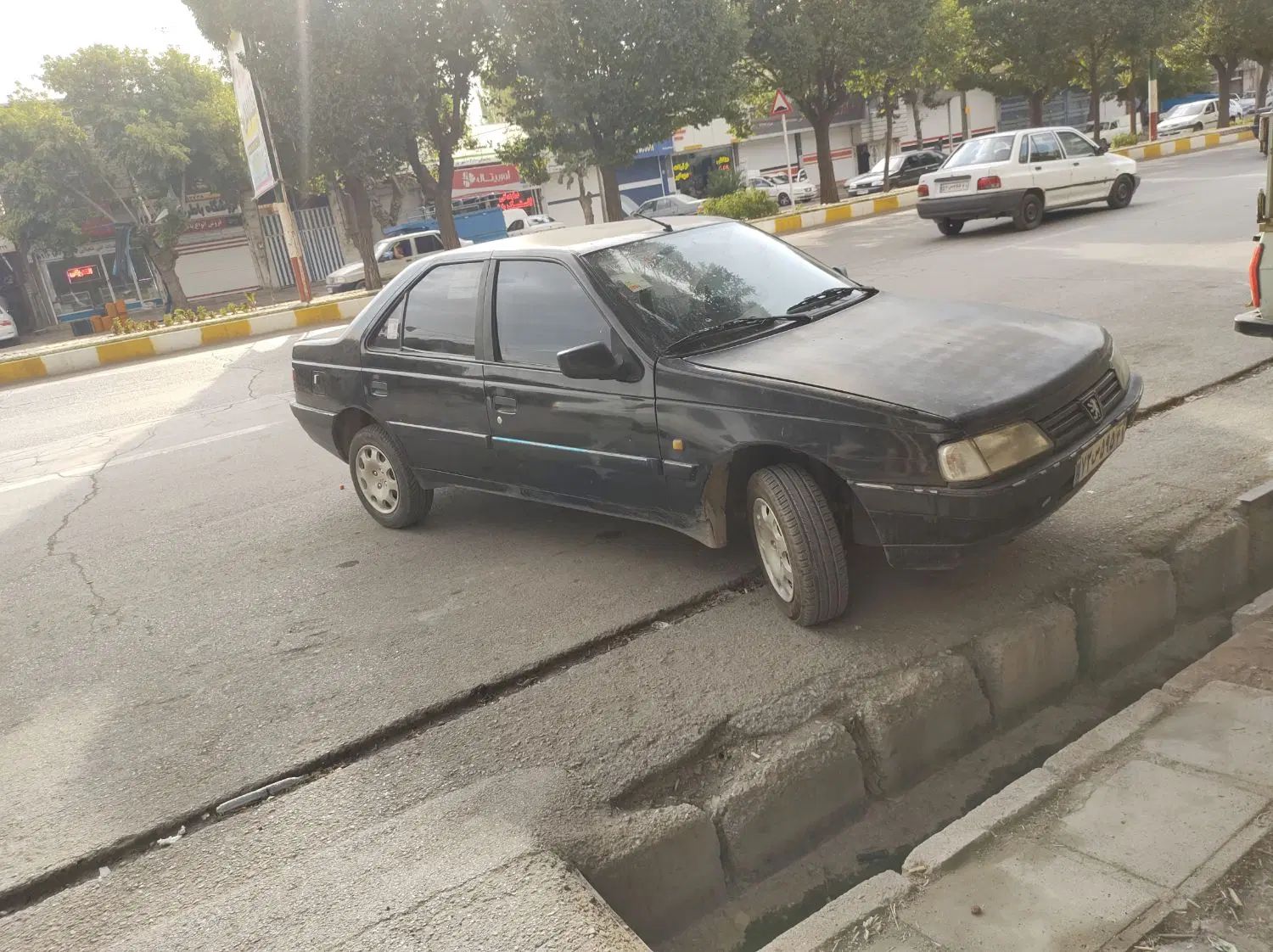 پژو 405 GLX - 1381