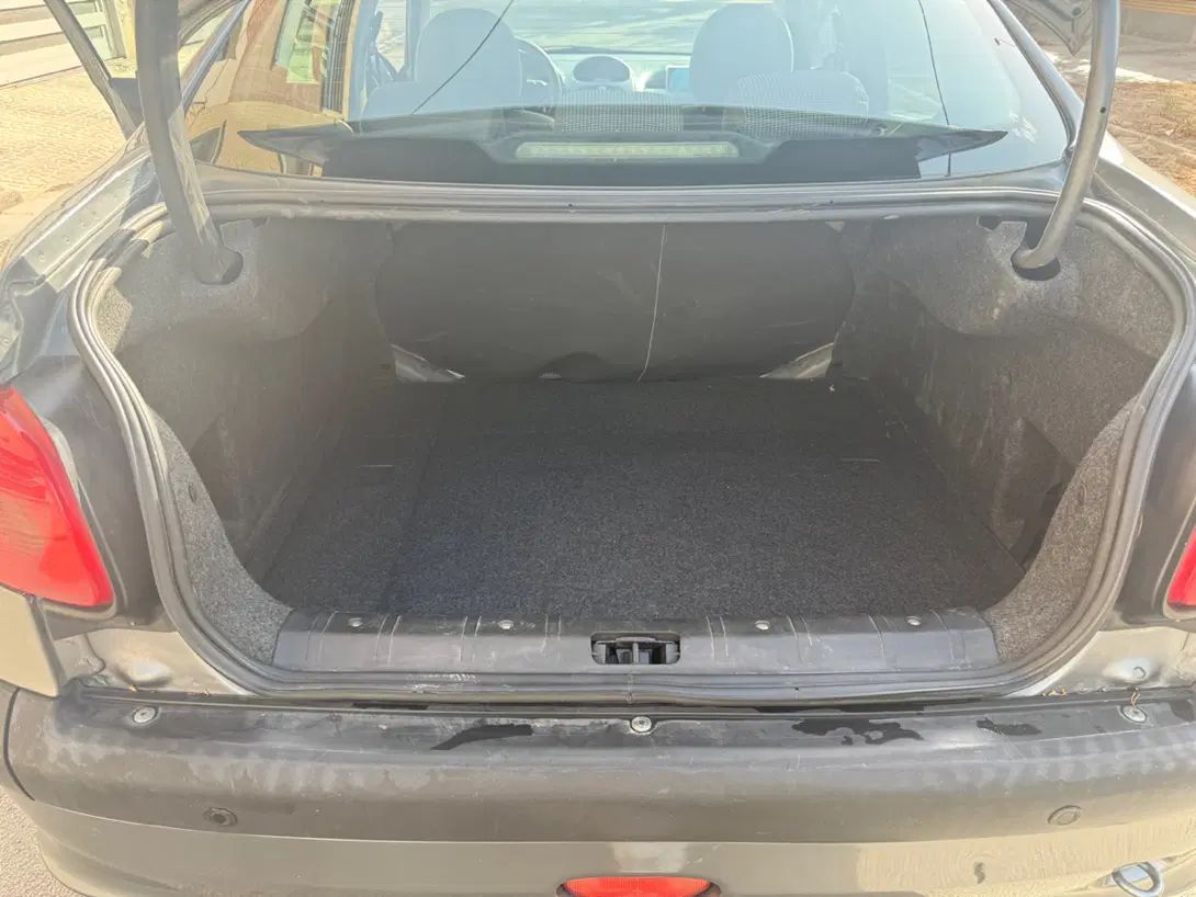 پژو ۲۰۶ صندوق دار v8 - 1395