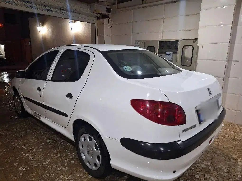 پژو ۲۰۶ صندوق دار v8 - 1399