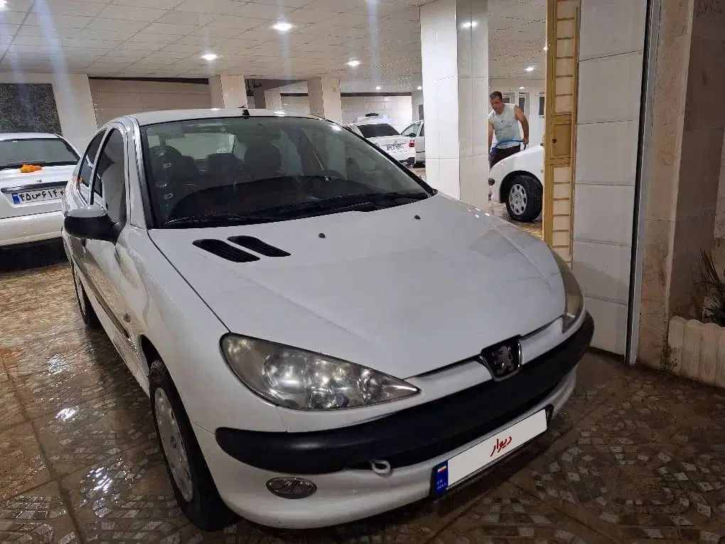 پژو ۲۰۶ صندوق دار v8 - 1399