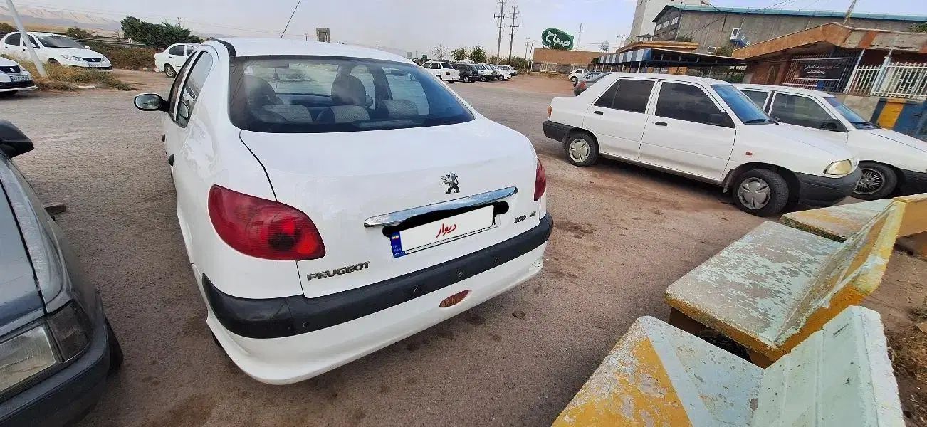 پژو ۲۰۶ صندوق دار v8 - 1392
