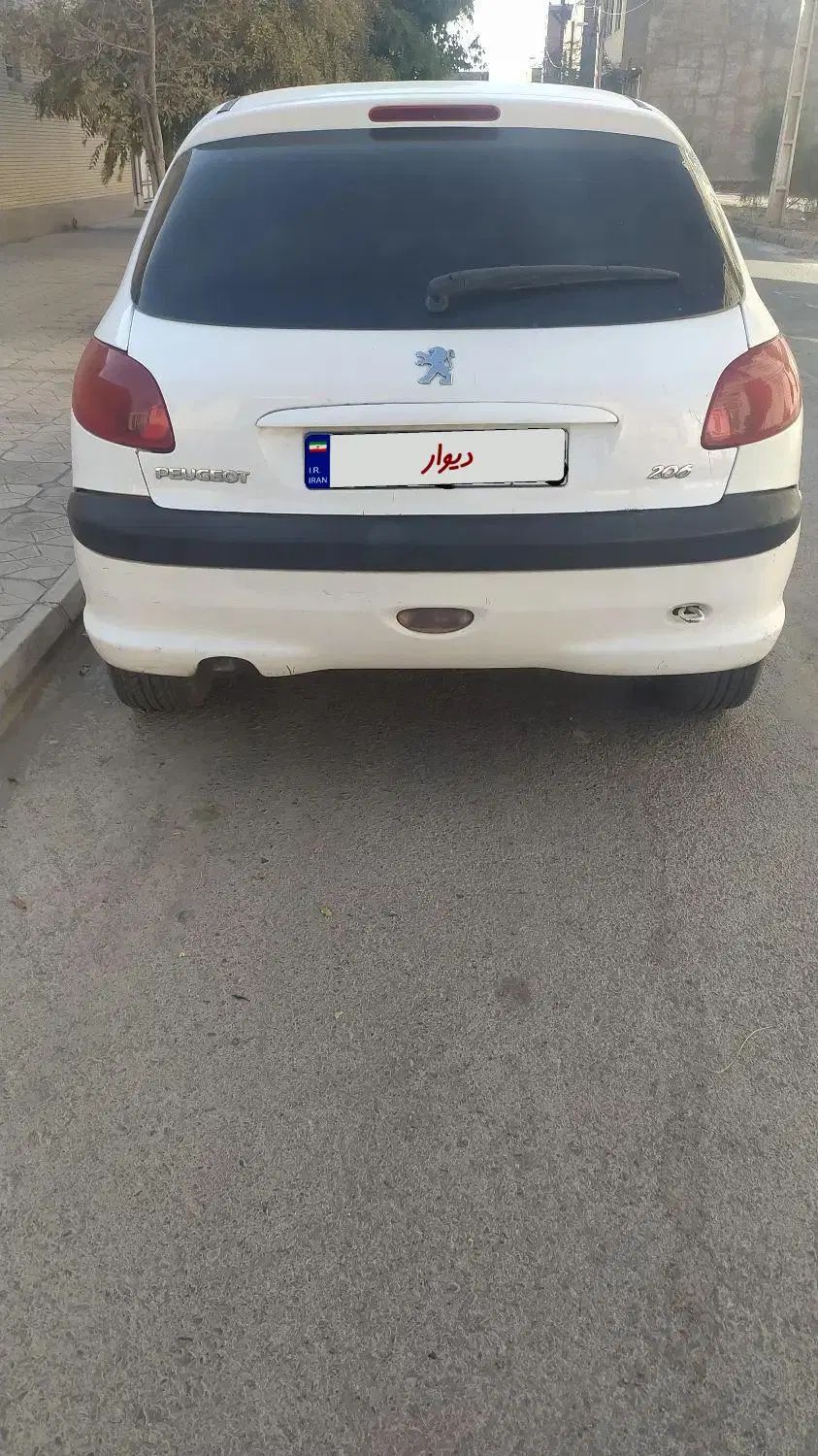 پژو 206 تیپ 3 - 1390