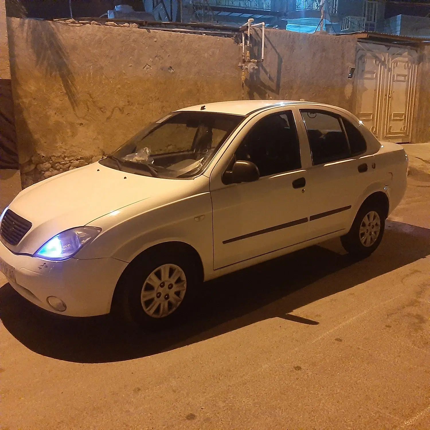 تیبا صندوق دار SX - 1400