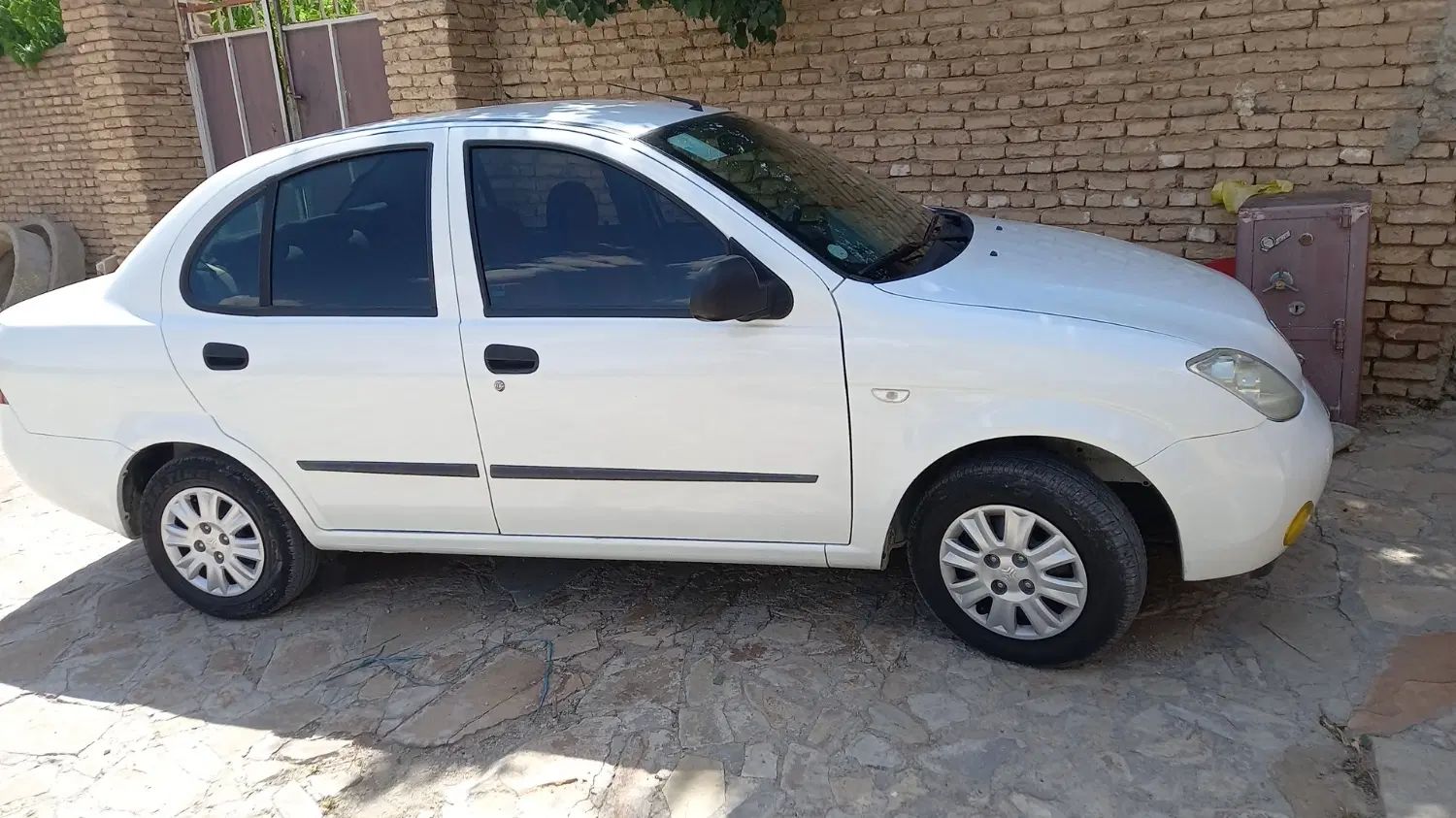 تیبا صندوق دار SX - 1399