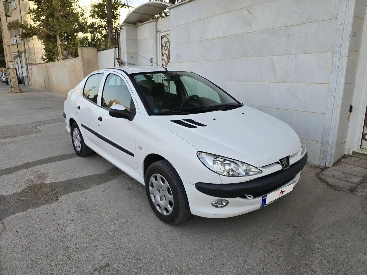پژو ۲۰۶ صندوق دار v8 - 1395
