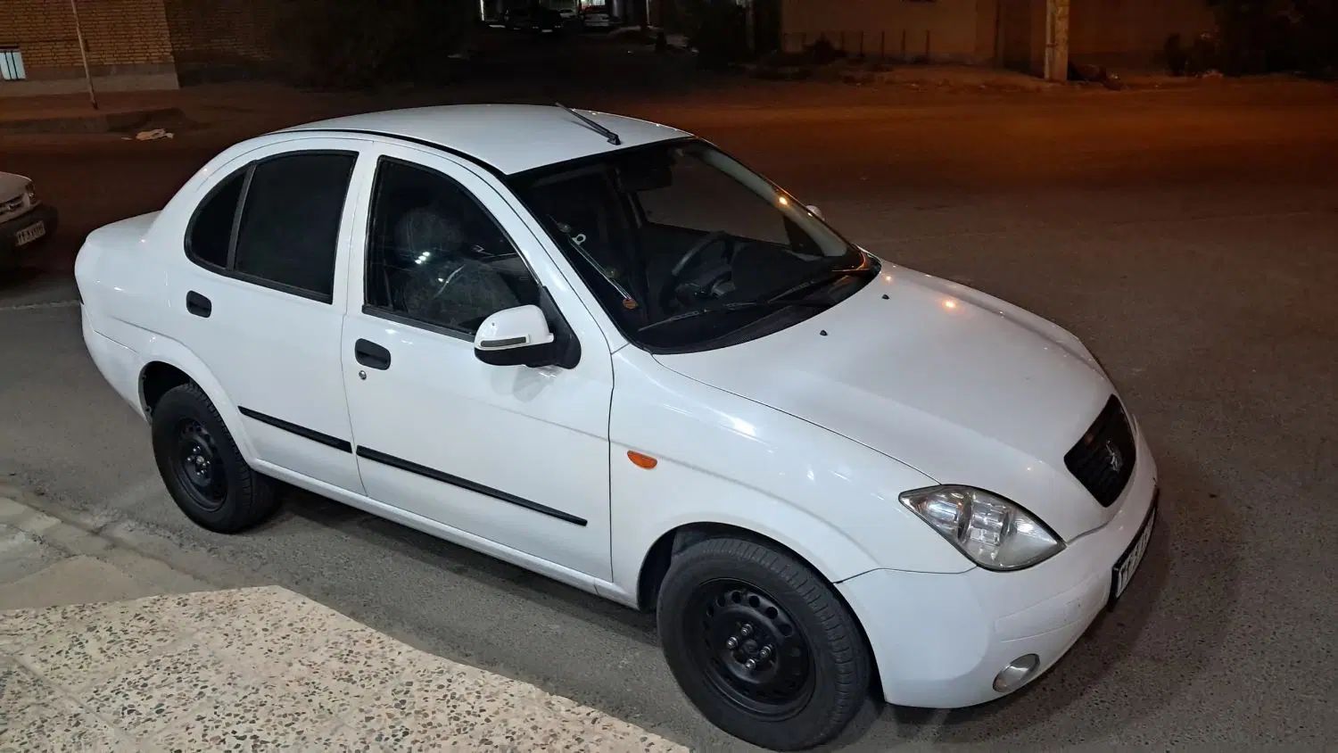 تیبا صندوق دار SX - 1397