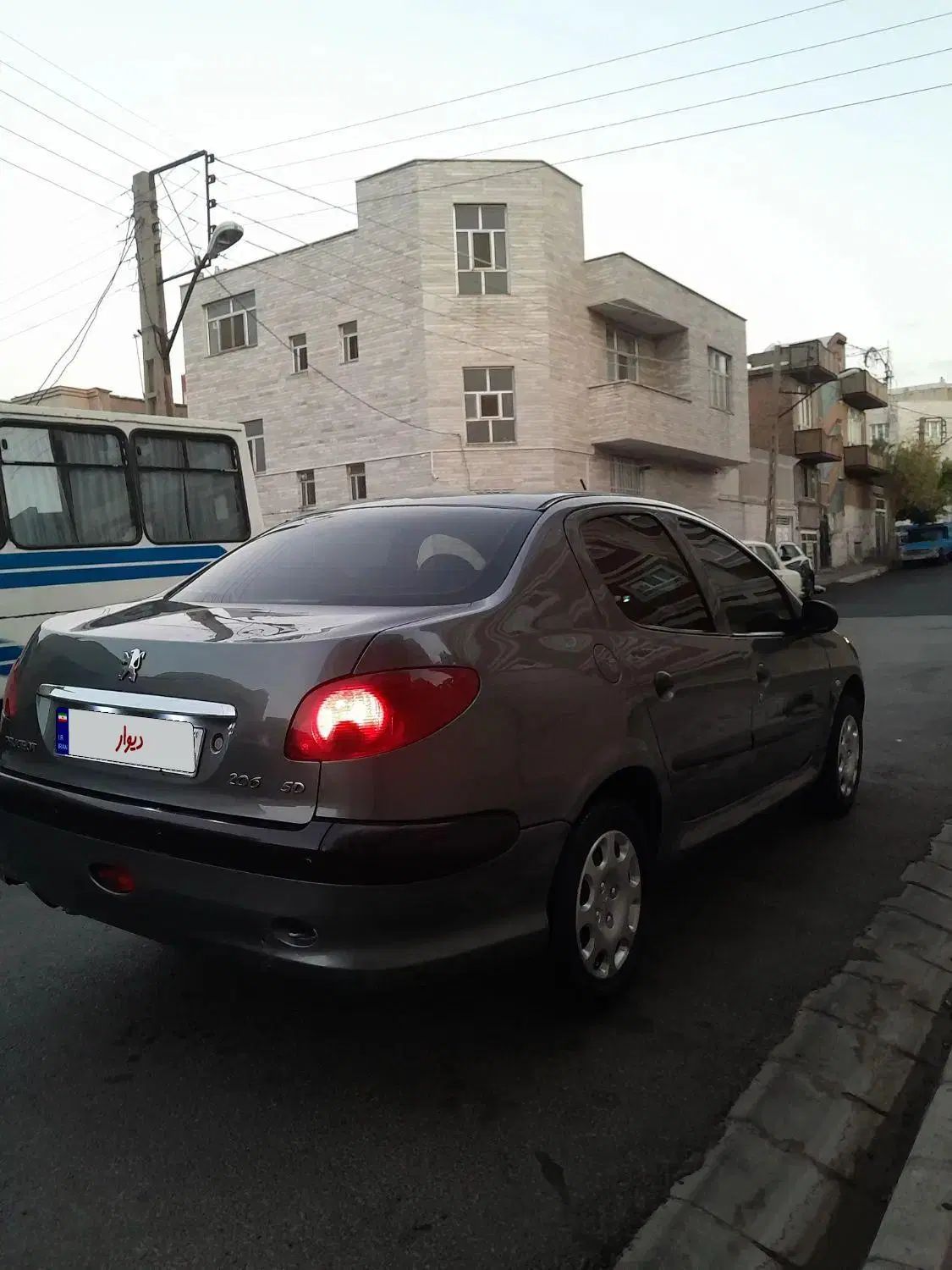 پژو ۲۰۶ صندوق دار v2 - 1387