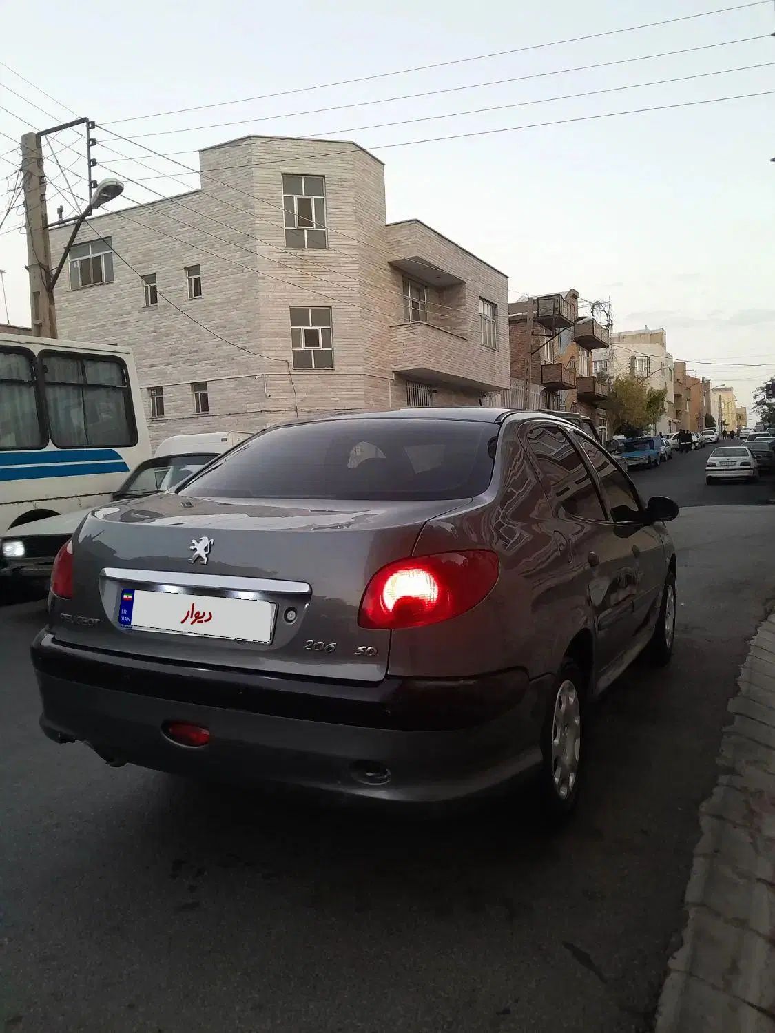 پژو ۲۰۶ صندوق دار v2 - 1387