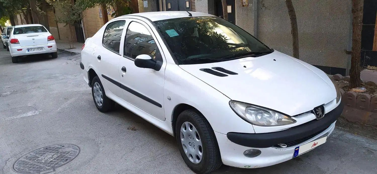 پژو ۲۰۶ صندوق دار v8 - 1394