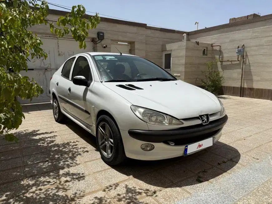 پژو ۲۰۶ صندوق دار v8 - 1400