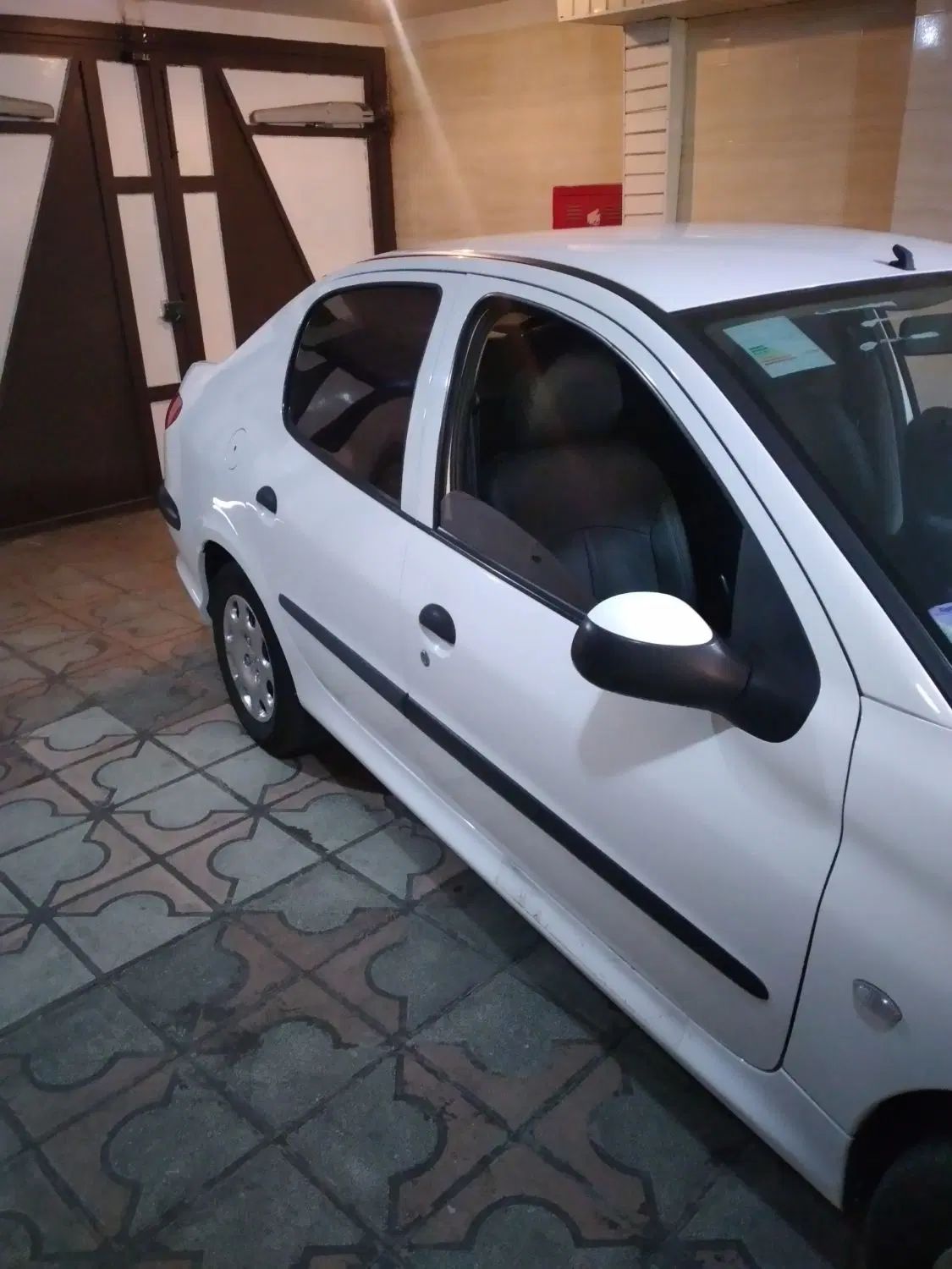 پژو ۲۰۶ صندوق دار v8 - 1399