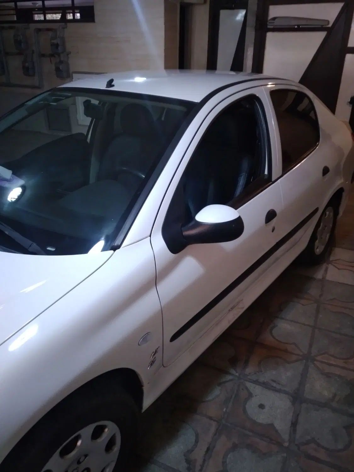 پژو ۲۰۶ صندوق دار v8 - 1399