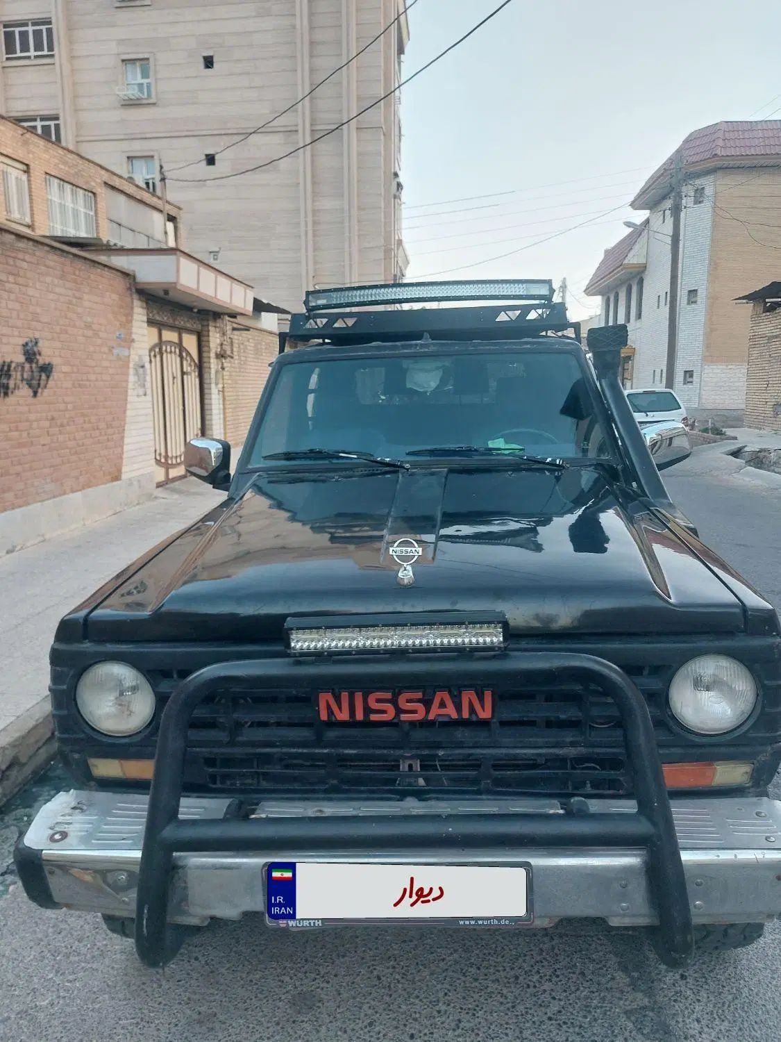 نیسان پاترول دو درب دنده‌ای - 1992