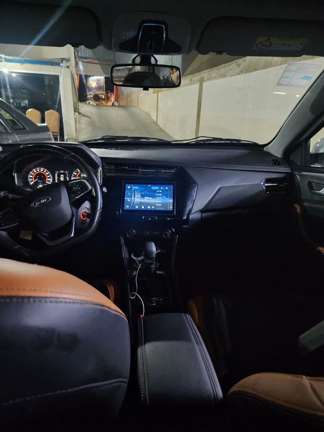 ام وی ام X22 پرو دنده‌ای - 1401