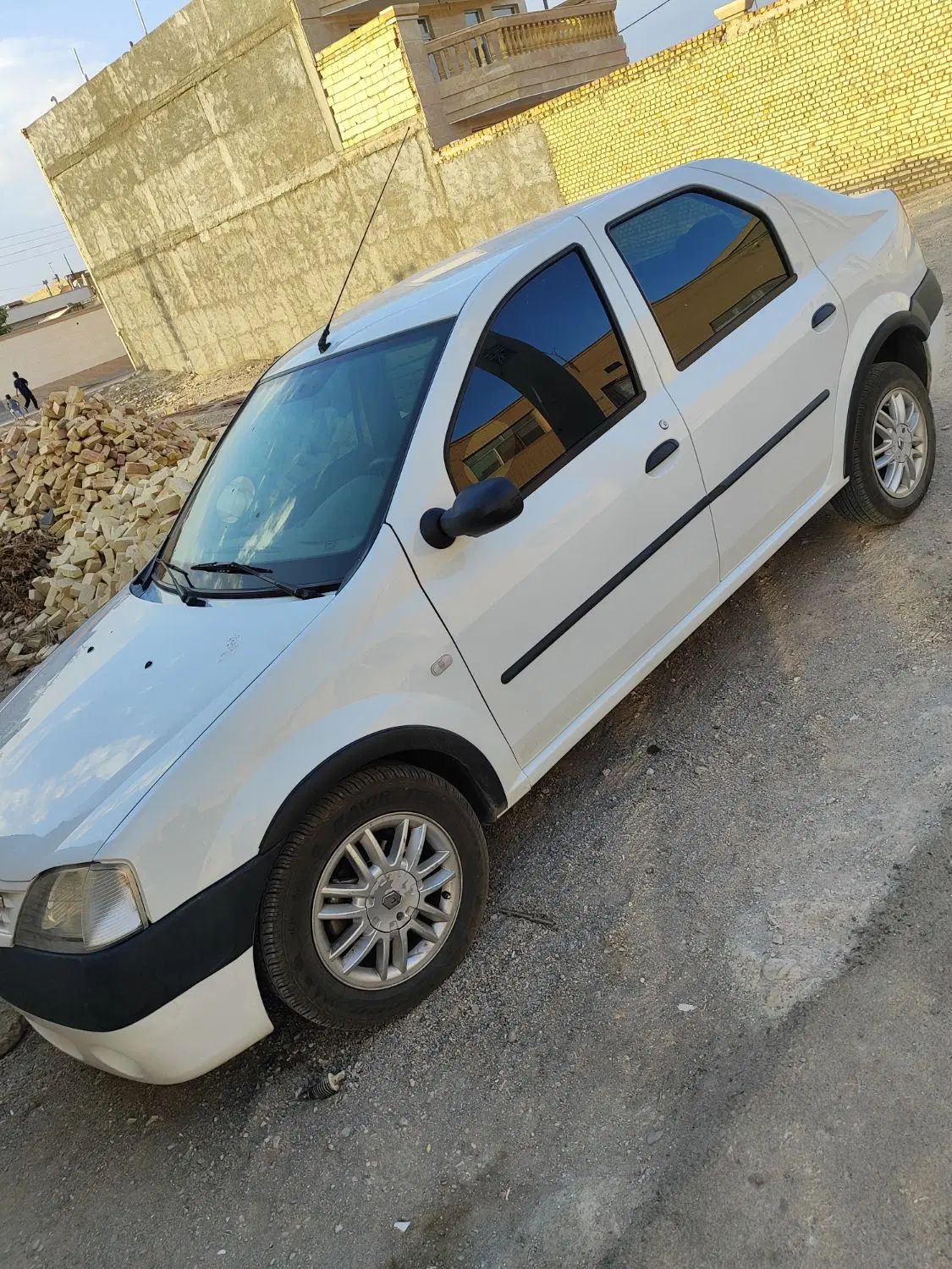 رنو تندر 90 E2 - 1390