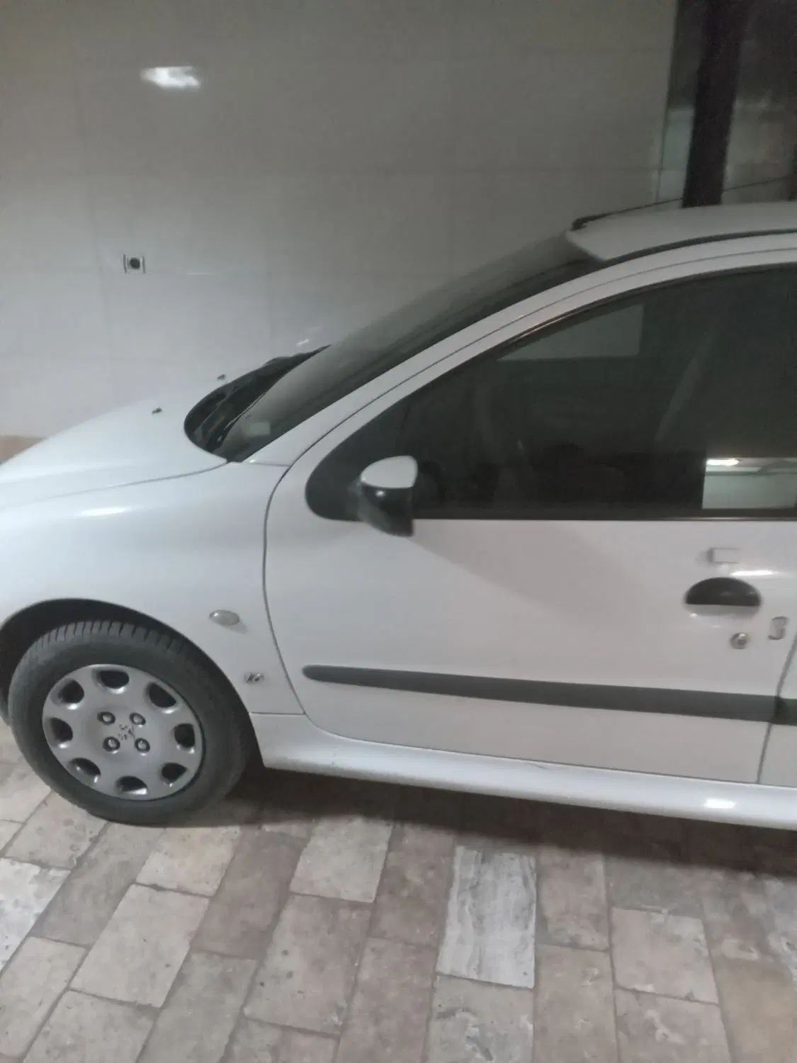 پژو ۲۰۶ صندوق دار v8 - 1395