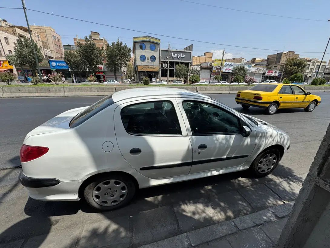 پژو ۲۰۶ صندوق دار v8 - 1388